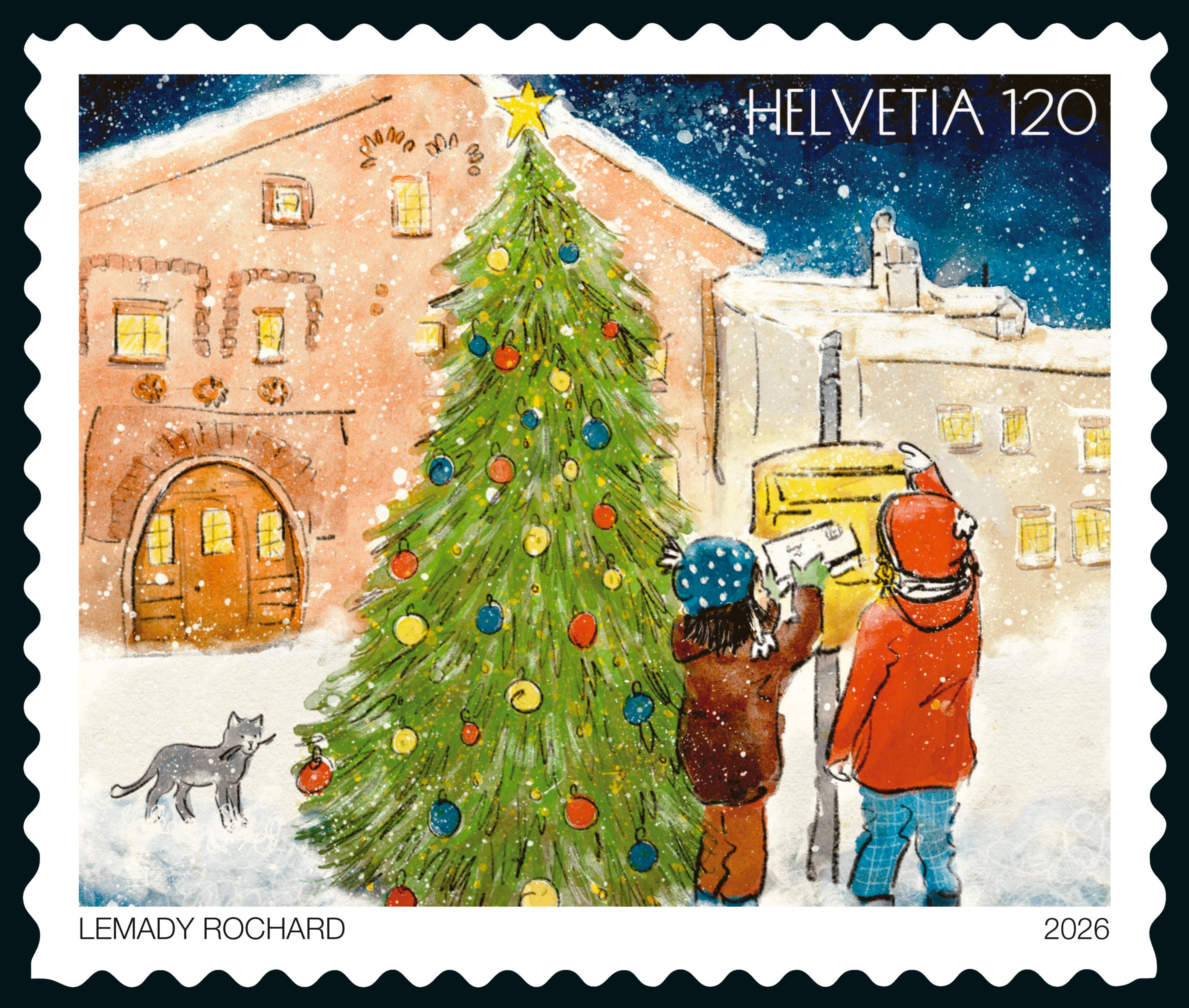Zwei Kinder stecken einen Brief in einen gelben Briefkasten vor einem geschmückten Weihnachtsbaum im Schnee.