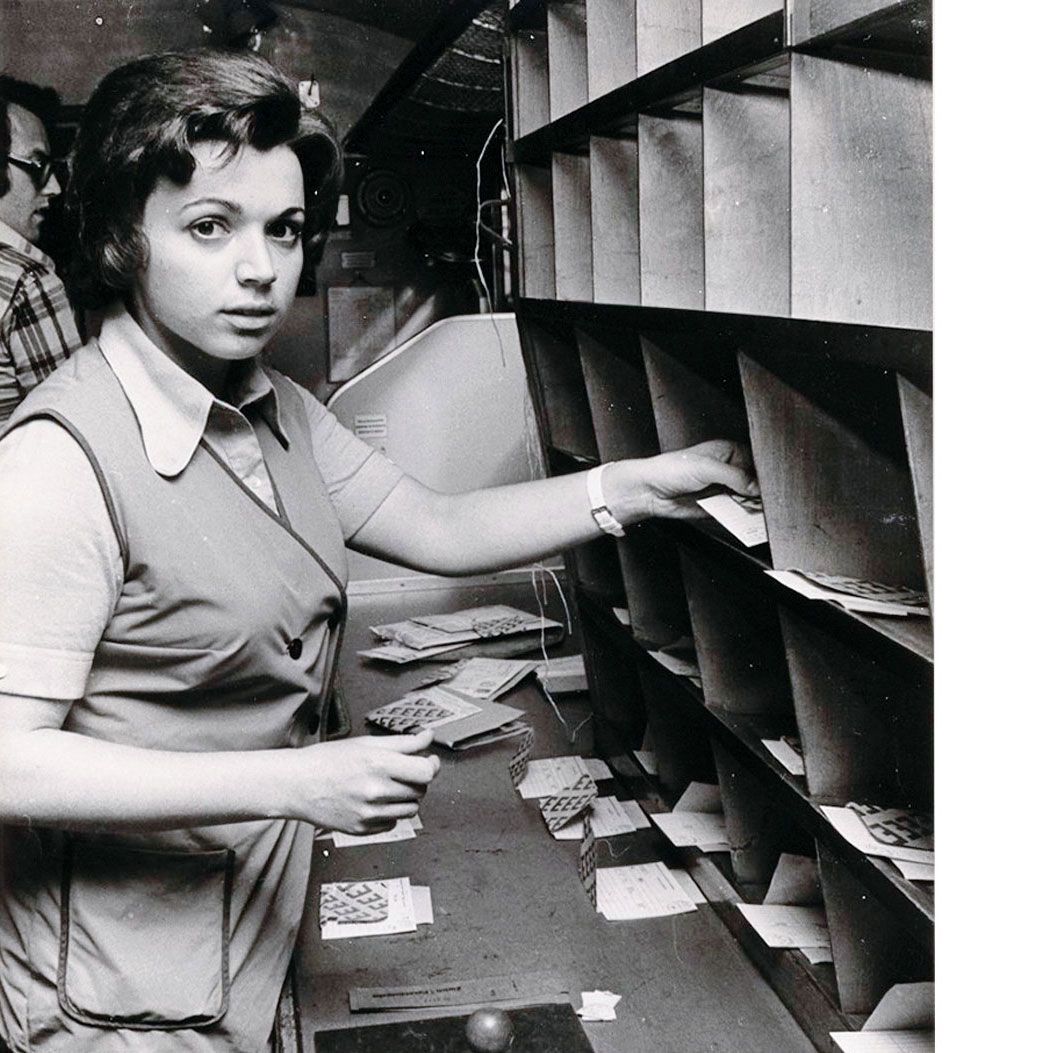 Anna Nater, die erste Frau bei der Bahnpost. Quelle: Museum für Kommunikation