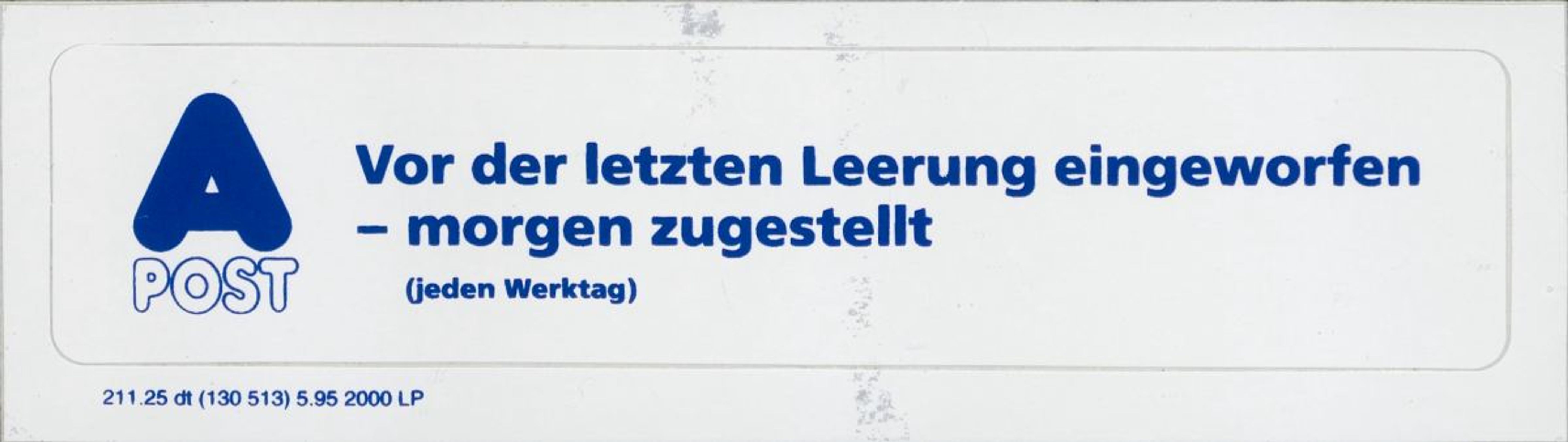 «Déposé avant la dernière levée – distribué le lendemain». Cette étiquette permettait à la clientèle des PTT d’identifier ses envois du Courrier A.